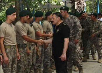 Suriye'de görev yapacak Özel Harekat polisleri uğurlandı