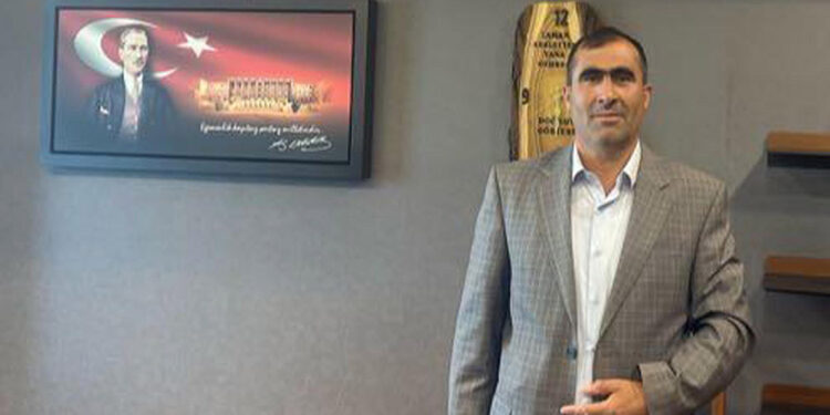 Ağrı Taşlıçay Belediye Başkanı Budak, DEM Parti'den istifa etti