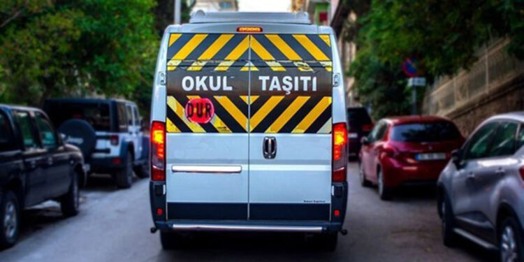 Antalya'da okul servis ücretlerine yüzde 30-35 zam