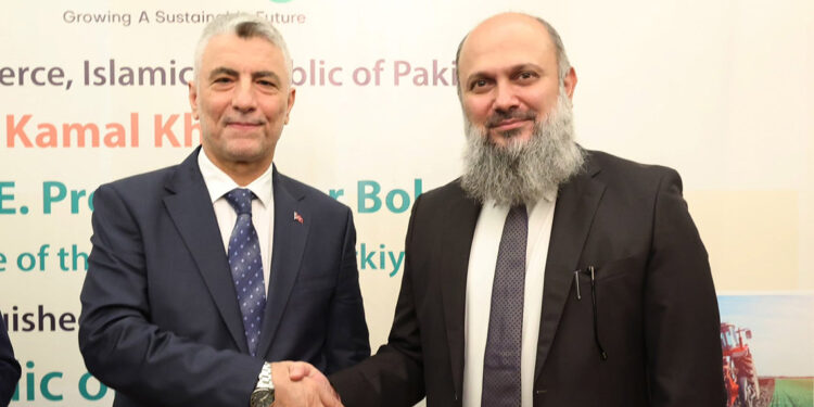 Bakan Bolat'ın Pakistan temasları