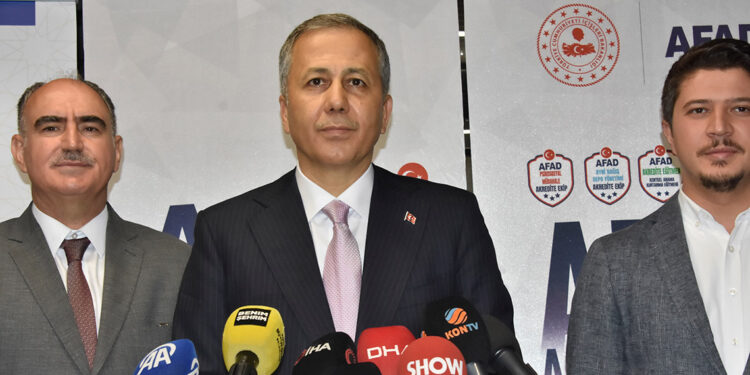 Bakan Yerlikaya: Bu ay sonunda 24 bin konutun kuraları yapılacak