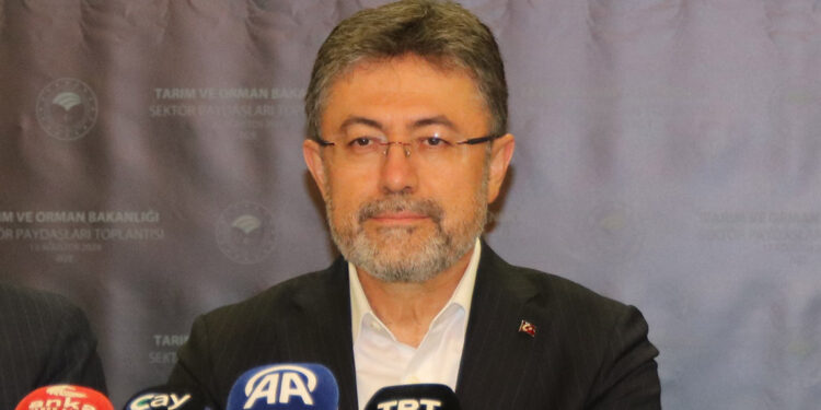 Bakan Yumaklı: Tarım siyaset üstü bir meseledir