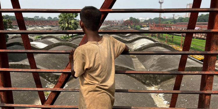 Bangladeş'teki protestolarda 32 çocuk hayatını kaybetti