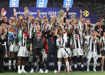 Süper Kupa'yı kazandık, İnşallah Süper Lig'i de kazanırız