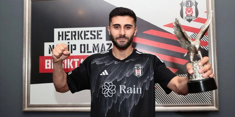 Beşiktaş, Emrecan Bulut'u Çaykur Rizespor'a transfer etti