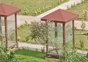 Bıçak Tanıtım Parkı'na 'balyozlu saldırı' kamerada