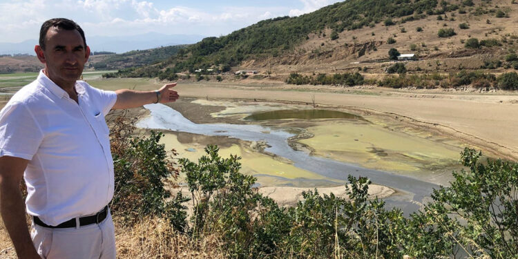 Boğazköy Barajı'nda sadece balıkların yaşayabileceği kadar su kaldı'