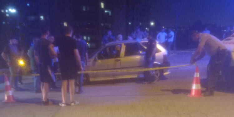 Boşanma aşamasındaki eşini öldürüp intihar etti