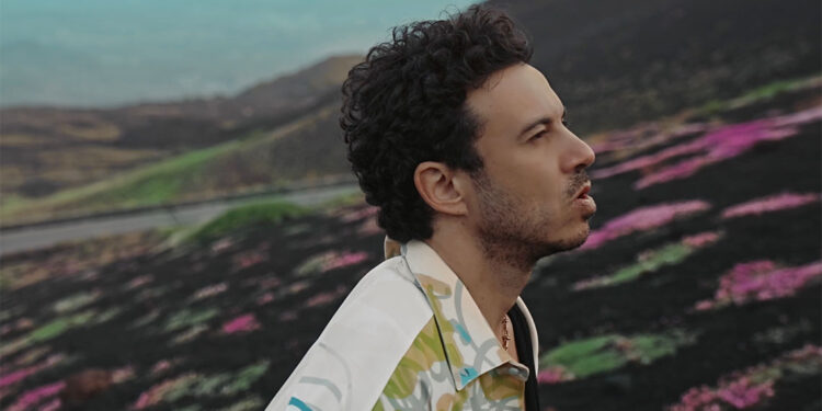 Buray'dan “Ne Oldu Bize” klibi