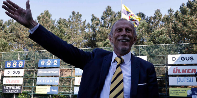 Christoph Daum vefat etti