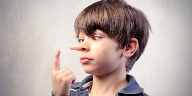 Çocuklarda yalan söyleme, davranış bozukluğu belirtileri olabilir