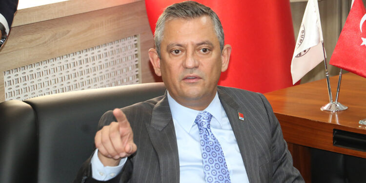 Cumhuriyetin nasıl kurulduğunun, ne bedeller ödendiğinin farkındayız