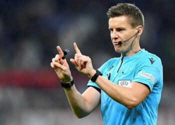 Galatasaray maçında Daniel Siebert düdük çalacak