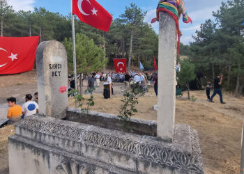 Domaniç'te Saru Batu Savcı Bey, mezarı başında anıldı