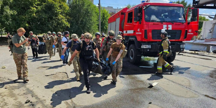 Donetsk'deki saldırıda ölü sayısı 11’e yaralı sayısı 37’ye yükseldi