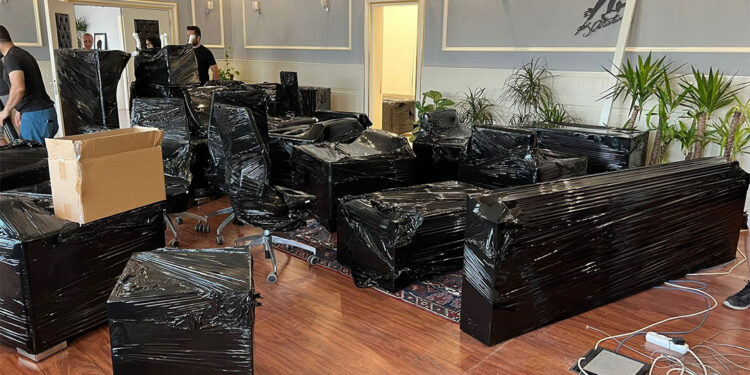 Döşemealtı Belediye Başkanının makam odası haczedildi