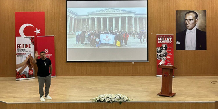 Eğitime Yön Veren Liderler Buluşması başladı