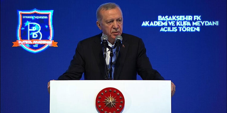 Erdoğan, Başakşehir Futbol Akademisi açılış törenine katıldı
