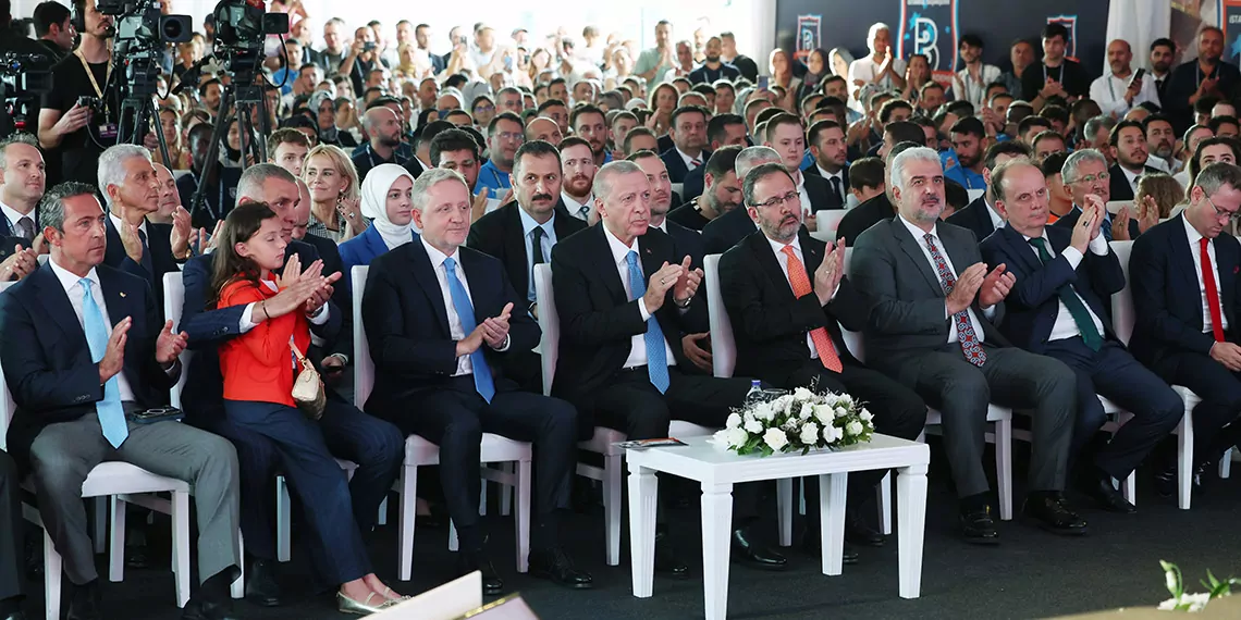 Erdoğan, başakşehir futbol akademisi açılış törenine katıldı