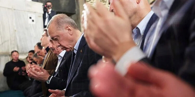 Erdoğan, İsmail Haniye için gıyabi cenaze namazı kıldı