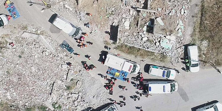 Erzurum'da deprem tatbikatı