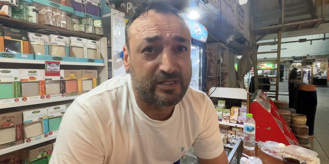 Fatih'te sakatatçılarda hijyen tepkisi: Kokudan aşağıya inilmiyor