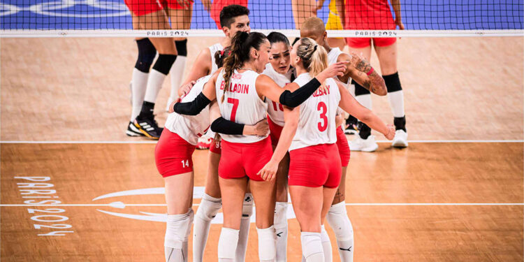 Türkiye Çin'i devirdi; Yarı finaldeyiz