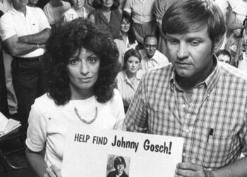 Fotoğrafı süt kutusuna basılan çocuk   