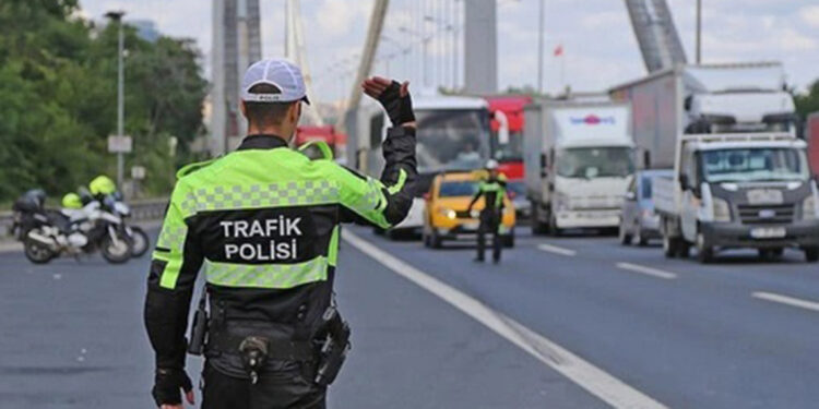 Galatasaray-Beşiktaş derbisi nedeniyle bazı yollar trafiğe kapatılacak