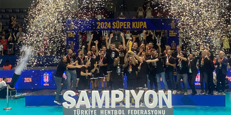 Hentbol Erkekler Süper Kupa karşılaşmasında şampiyonu Beşiktaş