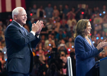 Harris’in başkan yardımcısı seçtiği Tim Walz’a Obama’dan tebrik