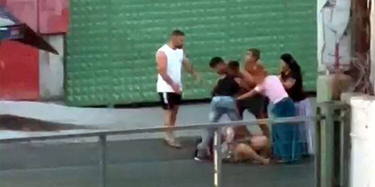 Avcılar'da kadına şiddet: 2 şüpheli yakalandı