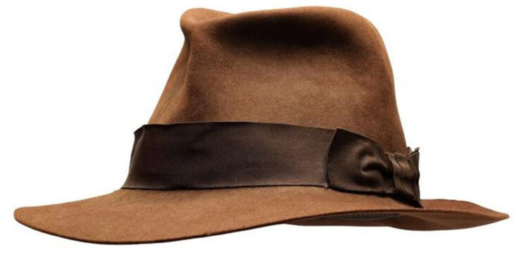 Indiana Jones'un şapkası 630 bin dolara satıldı