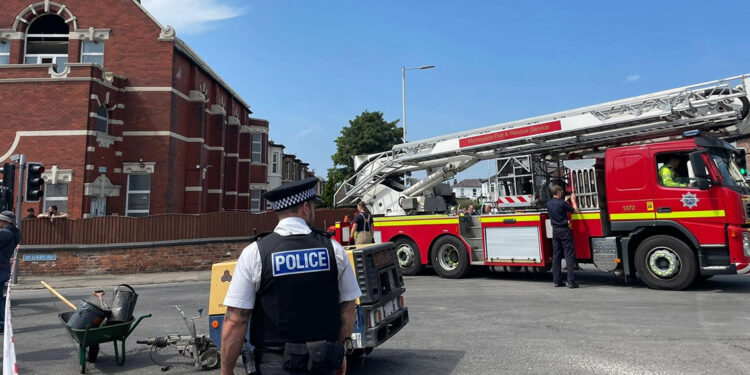 İngiltere'deki şiddet eylemlerinde 378 kişi gözaltına alındı