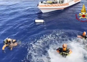 Sicilya'daki yelkenli teknenin batığında arama çalışmaları başarısız oldu