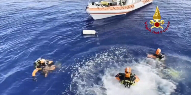 Sicilya'daki yelkenli teknenin batığında arama çalışmaları başarısız oldu