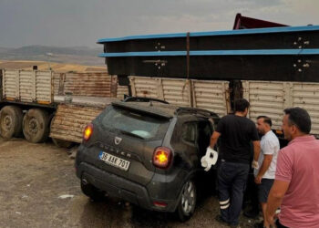 Kırıkkale'de TIR ile otomobil çarpıştı: 6 yaralı