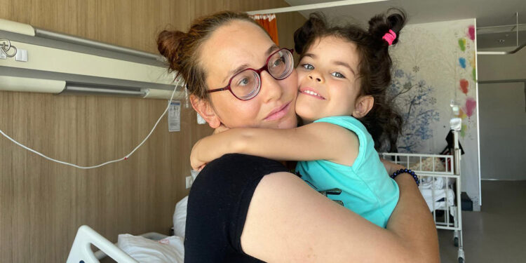 Köpeklerin saldırısına uğrayan Elif'in annesi: Çocuğum travma yaşıyor