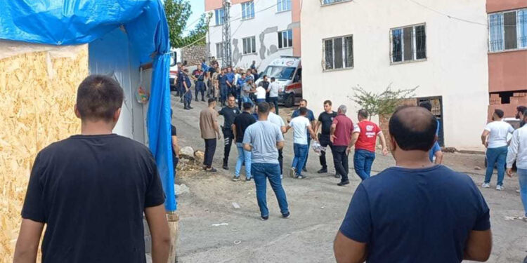 Malatya'da komşular arasında bina tadilatı kavgası