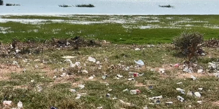 Kuşcenneti Milli Parkı çöplüğe döndü