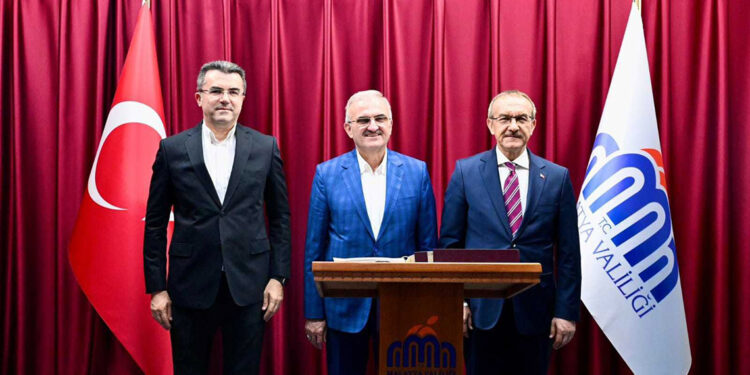 Münir Karaloğlu ve Okay Memiş Malatya'da