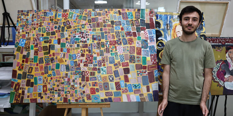 Otizmli Hamza’nın tabloları sergiye çıkıyor