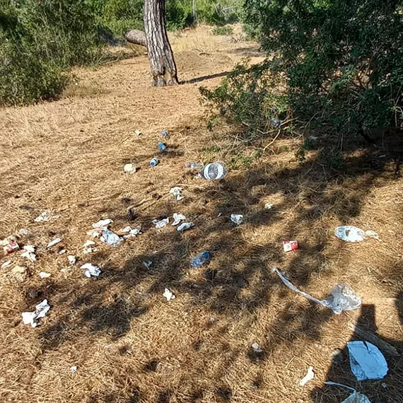 Phaselis'teki çöp yığınları tepki çekiyor