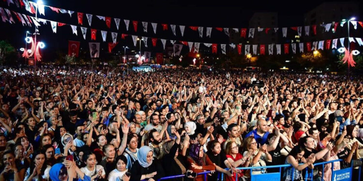 Sancaktepe Kültür ve Sanat Festivali başladı