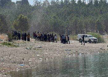 Şanlıurfa'da baraj gölüne giren 2 kişi boğuldu