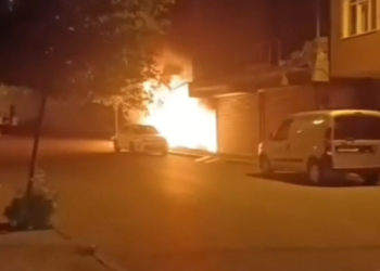 Sultanbeyli'de yatak imalathanesinde yangın