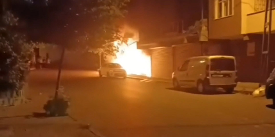 Sultanbeyli'de yatak imalathanesinde yangın