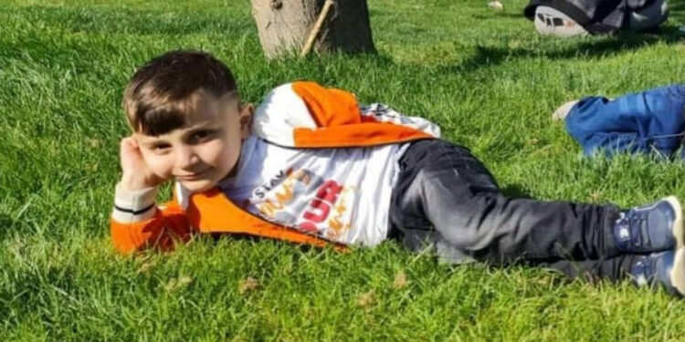 Sultangazi'de otomobilin çarptığı 4 yaşındaki çocuk hayatını kaybetti