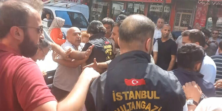 Sultangazi'de taş ocakları protestosunda gerginlik