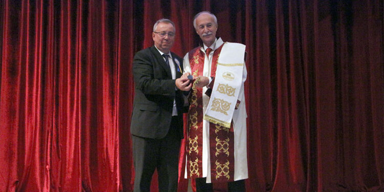 En dikkat edeceğim hususların başında liyakat olacak